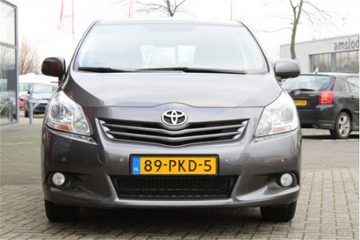 Toyota Verso - 1.6 VVT-i Business | Navigatie | Panorama dak - 1