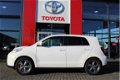 Toyota Urban Cruiser - 1.3 VVT-i Dynamic | Navigatie | Lederen bekleding - 1 - Thumbnail