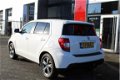 Toyota Urban Cruiser - 1.3 VVT-i Dynamic | Navigatie | Lederen bekleding - 1 - Thumbnail