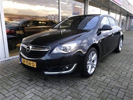 Opel Insignia Sports Tourer - 1.6 T Business+ | Bi-Xenon | Leer | Navi | Pdc | Cruise | Ecc | - 1