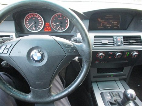 BMW 5-serie Touring - 525i Executive Navi/Xenon/PDC/Airco/lmsp.vlgn - 1