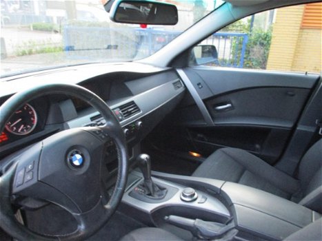 BMW 5-serie Touring - 525i Executive Navi/Xenon/PDC/Airco/lmsp.vlgn - 1