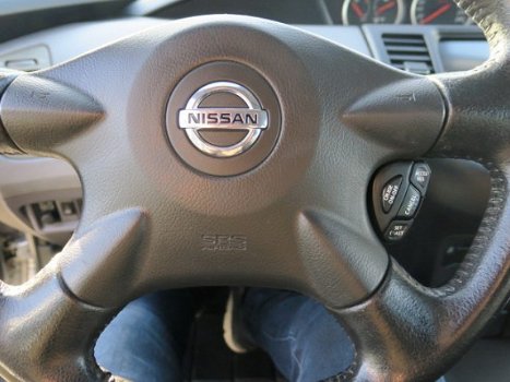 Nissan Primera - 1.8 Tekna , navi, clima, pdc, achteruitrijcamera, trekhaak, cruisecontrol etc - 1
