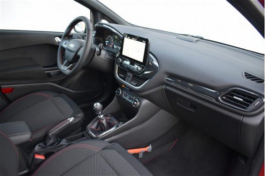 Ford Fiesta - ST-line | 100pk Ecoboost Navigatie | Airco | 17inch | Voorruitverwarming | DAB - 1