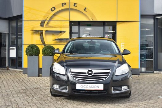 Opel Insignia - 1.4 Turbo Business Edition | Navigatie | Parkeersensoren voor en achter | Trekhaak | - 1