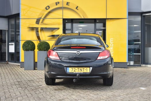 Opel Insignia - 1.4 Turbo Business Edition | Navigatie | Parkeersensoren voor en achter | Trekhaak | - 1