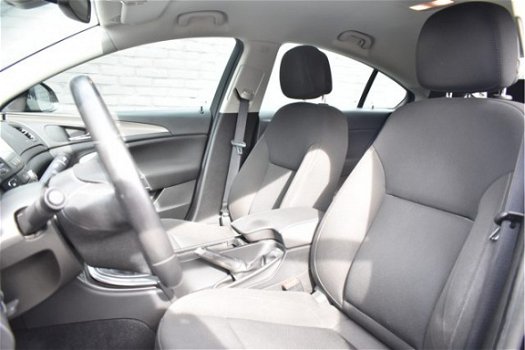 Opel Insignia - 1.4 Turbo Business Edition | Navigatie | Parkeersensoren voor en achter | Trekhaak | - 1