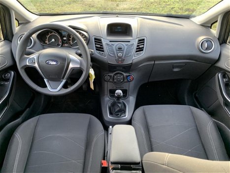 Ford Fiesta - 1.0 80PK 5 Deurs S/S Style Lage kilometer NAP - 1