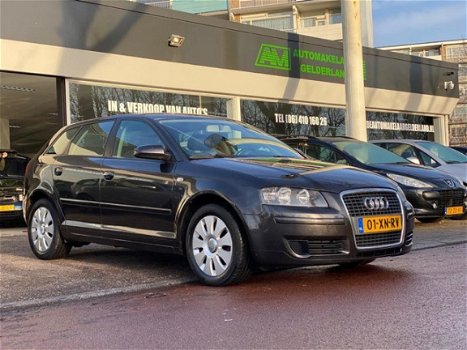 Audi A3 Sportback - 1.6 FSI Attraction Pro Line 2e Eigenaar/Nieuwe Apk/Airco/Elec Ramen - 1