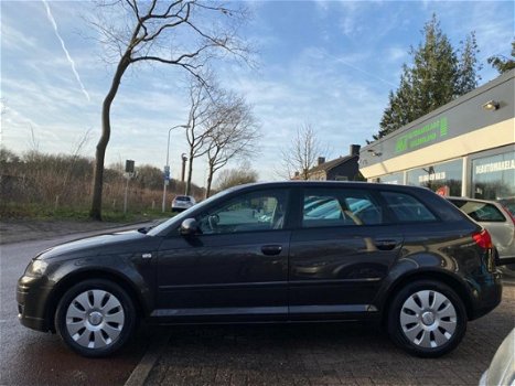 Audi A3 Sportback - 1.6 FSI Attraction Pro Line 2e Eigenaar/Nieuwe Apk/Airco/Elec Ramen - 1