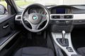 BMW 3-serie Touring - 318i High Executive | Automaat | Panorama | Navigatie | Xenon | Bluetooth - 1 - Thumbnail