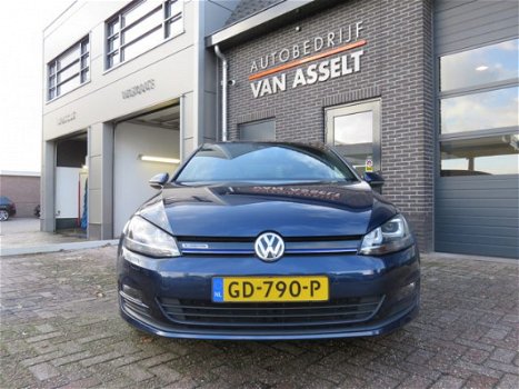 Volkswagen Golf - 1.6 TDI Highline BlueMotion Leer , Navi , Led - 1