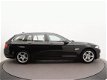 BMW 5-serie Touring - 528i Xdrive High Ex Orig.NL | Panodak | 4x4 | Nette auto | Veel opties - 1 - Thumbnail