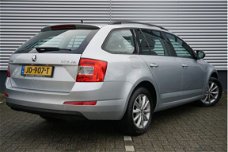 Skoda Octavia Combi - 1.2TSI/111PK Ambition Businessline DSG · Navigatie · Parkeersensoren · Cruise