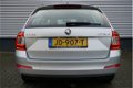 Skoda Octavia Combi - 1.2TSI/111PK Ambition Businessline DSG · Navigatie · Parkeersensoren · Cruise - 1 - Thumbnail