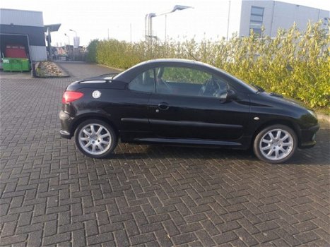 Peugeot 206 CC - 2.0-16V Luxe NW KOPPELING NAP Apk 9-9-2020 - 1