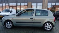 Renault Clio - 1.4-16V Privilège Inruil Mogelijk