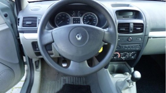Renault Clio - 1.4-16V Privilège Inruil Mogelijk - 1