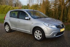 Dacia Sandero - 1.6 Lauréate Airco 5 Deurs uitvoering APK 2020