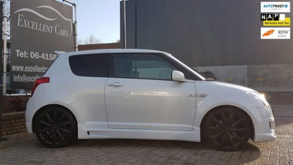 Suzuki Swift - 1.6 Sport 101 Edition Airco/Electr.Ramen/Navi - 1