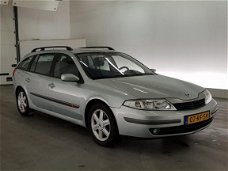 Renault Laguna Grand Tour - 1.8-16V Expression ✅NAP, NAVI, AIRCO, CRUISE, REGENSENS, TREKHAAK, 2XSLE