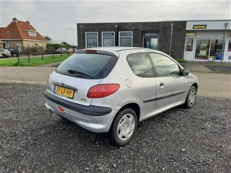 Peugeot 206 - 1.4 XR APK: 29-11-2020 - 1