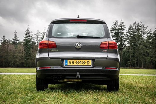Volkswagen Tiguan - 1.4 TSI Comfort&Design | Clima | Cruise | PDC | Trekhaak - 1