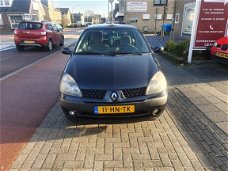 Renault Clio - 1.4 16V Privilege