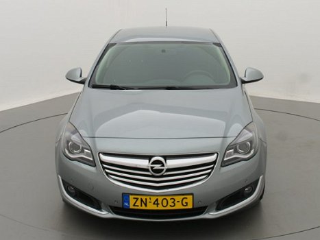 Opel Insignia - 2.0 CDTI Bi-Turbo 195pk 5D | Clima | LM | Sensoren - 1