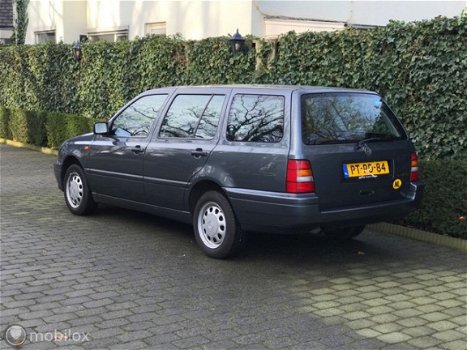 Volkswagen Golf Variant - 1.8 CL - 1