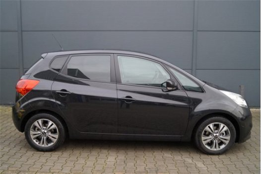 Kia Venga - 1.4 CVVT Summer Edition | Lage Kilometerstand | Lage Kilometerstand | Navigatie | Camera - 1