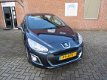 Peugeot 308 - access - 1 - Thumbnail