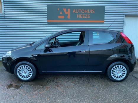 Fiat Grande Punto - 1.4 Active *MULTIF. STUUR*ELEKR. RAMEN*OND. BOEKJES*STUURBEKR.*APK - 1