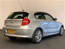 BMW 1-serie - 118i Executive aankoopkeuring toegestaan, inruil mogelijk, nwe apk