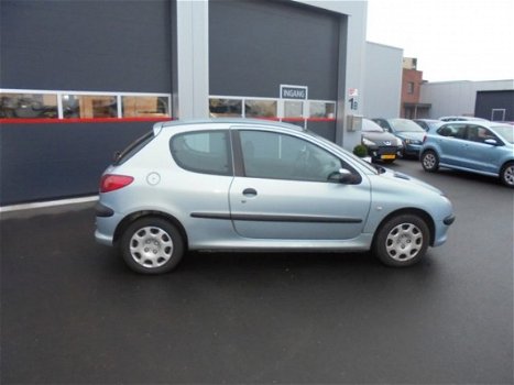 Peugeot 206 - 206 1.4 hdi one-line airco - 1