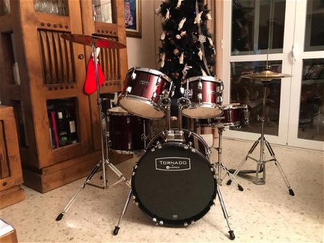 Mapex Tornado junior kinderdrumstel compleet . - 1