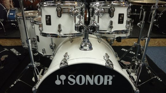 Sonor Aq1 Piano White 6delig drumstel . - 2