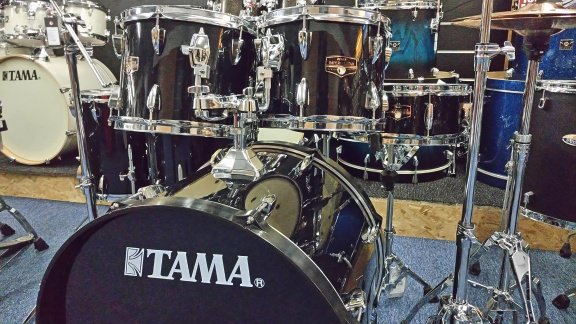 Tama Imperial star Hairline black compleet drumstel . - 2