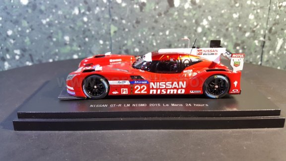 Nissan GT-R lm Nismo #22 Le Mans 2015 1:43 Ebbro - 1