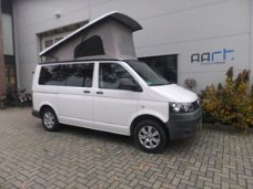 Volkswagen Transporter Smallander Met uitdraai keuken links.