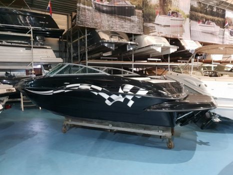 Crownline speedboot met Mercruiser 5 liter V8 motor - 2