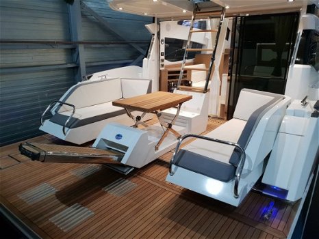 Galeon 430 Skydeck met 2 x Volvo Penta IPS 600 - 3