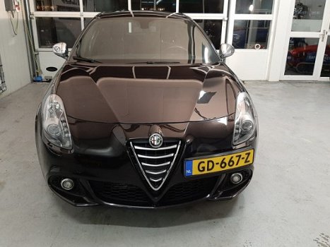 Alfa Romeo Giulietta - 1.6 JTDm Distinctive - 1