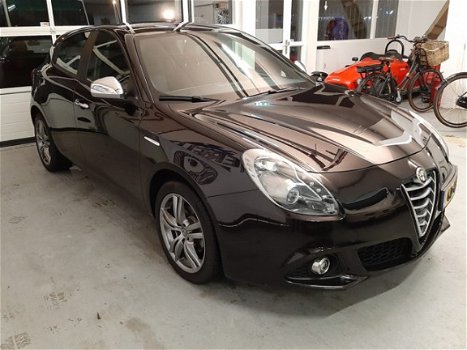 Alfa Romeo Giulietta - 1.6 JTDm Distinctive - 1