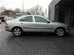 Volvo S60 - 2.5 T Geartronic AUTOMAAT LEER NAVI XENON YOUNGTIMER - 1 - Thumbnail