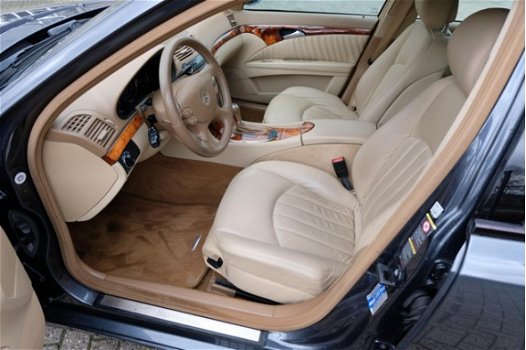 Mercedes-Benz E-klasse Estate - 230 Business Class Elegance Aut. Leder/Xenon/Navi/LMV/PDC - 1