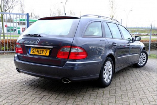 Mercedes-Benz E-klasse Estate - 230 Business Class Elegance Aut. Leder/Xenon/Navi/LMV/PDC - 1