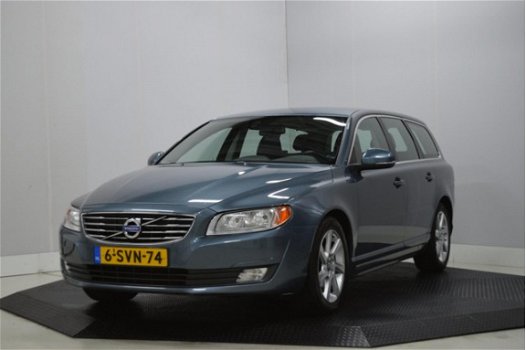 Volvo V70 - 1.6 D2 Kinetic Navi, Clima, Cruise, Pdc, Trekhaak, Mooie auto - 1