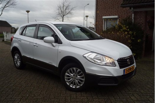 Suzuki SX4 S-Cross - 1.6 Urban Navi Airco Cruise PDC LMV Trekhaak NL Auto - 1