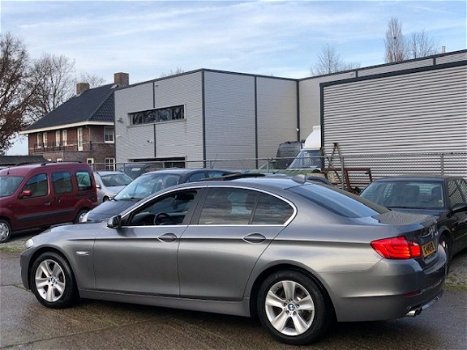 BMW 5-serie - 523i(6Cyl.)High EXE Aut8/ECC/LMV/Navi/Schuifdak/Xenon/Car-Pass(NAP) - 1